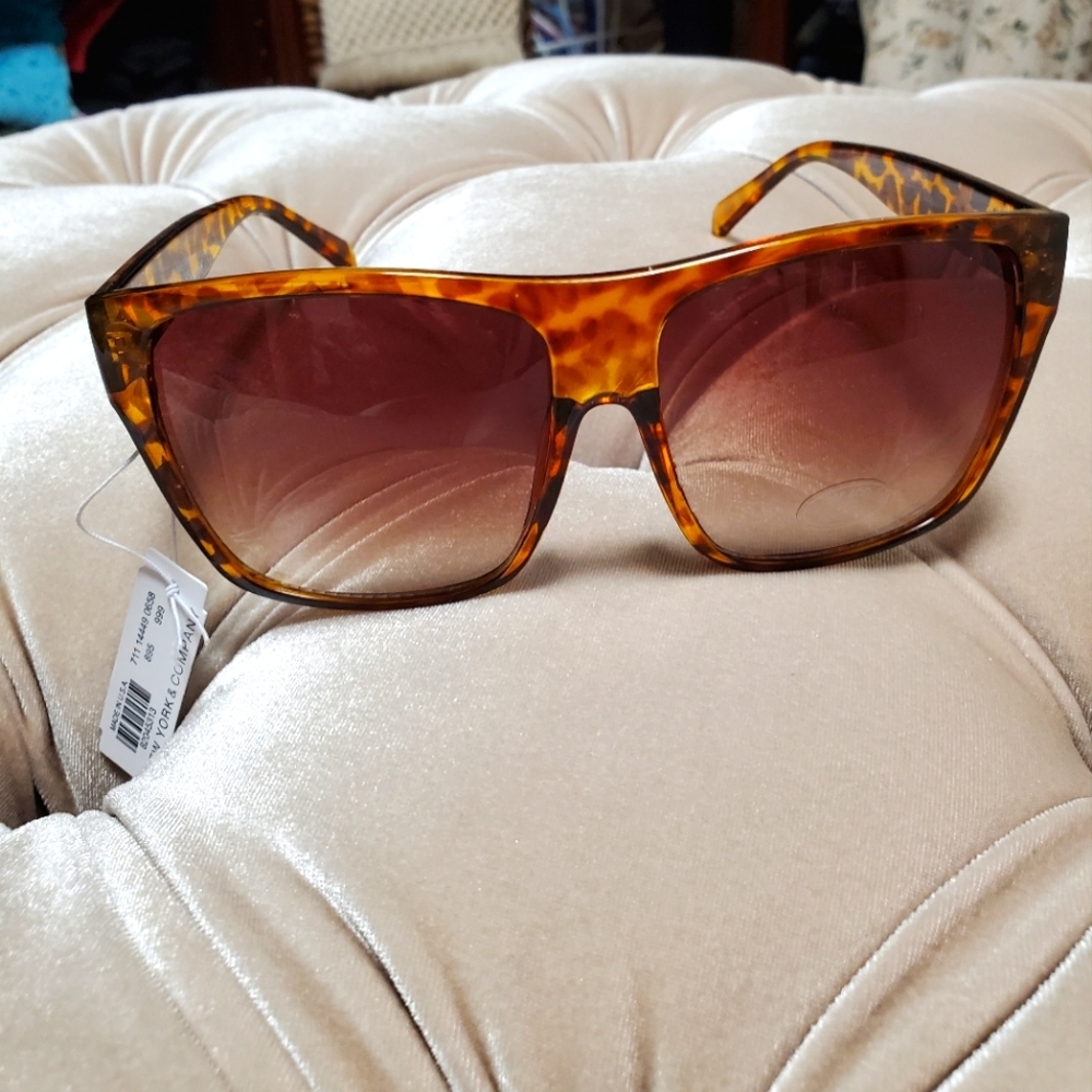 New York & Company Flat Top Tortoise Sunglasses NWT